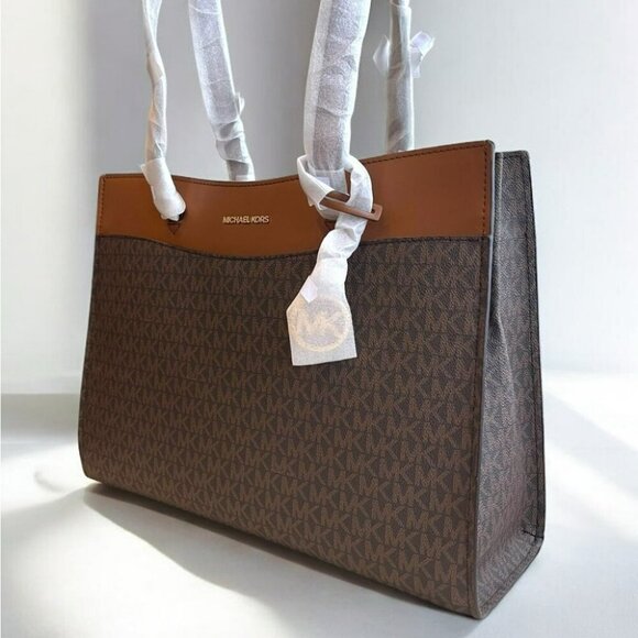 NWT Michael Kors Large Tote - Picture 4 of 14